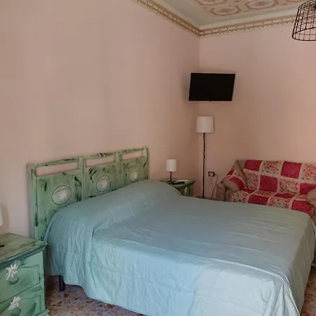 Bed & Breakfast Imperial 3*